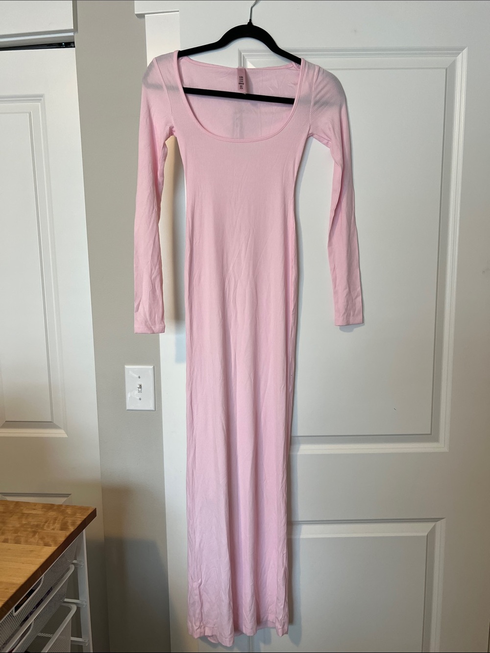Long Sleeve Scoop Neck Pink Maxi Dress NWT size XS
